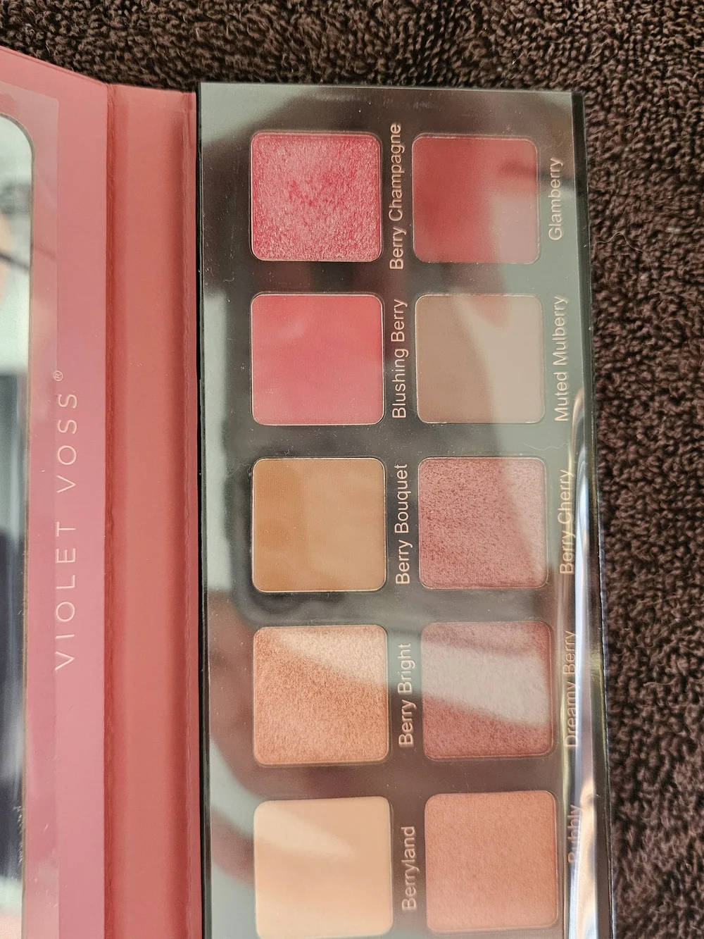 Berries N' Cream Dreams Velvet Eye Shadow Palette - Pink